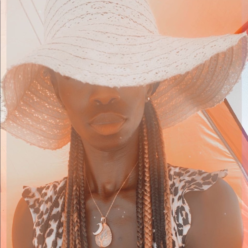 Meet your Posher, Josie